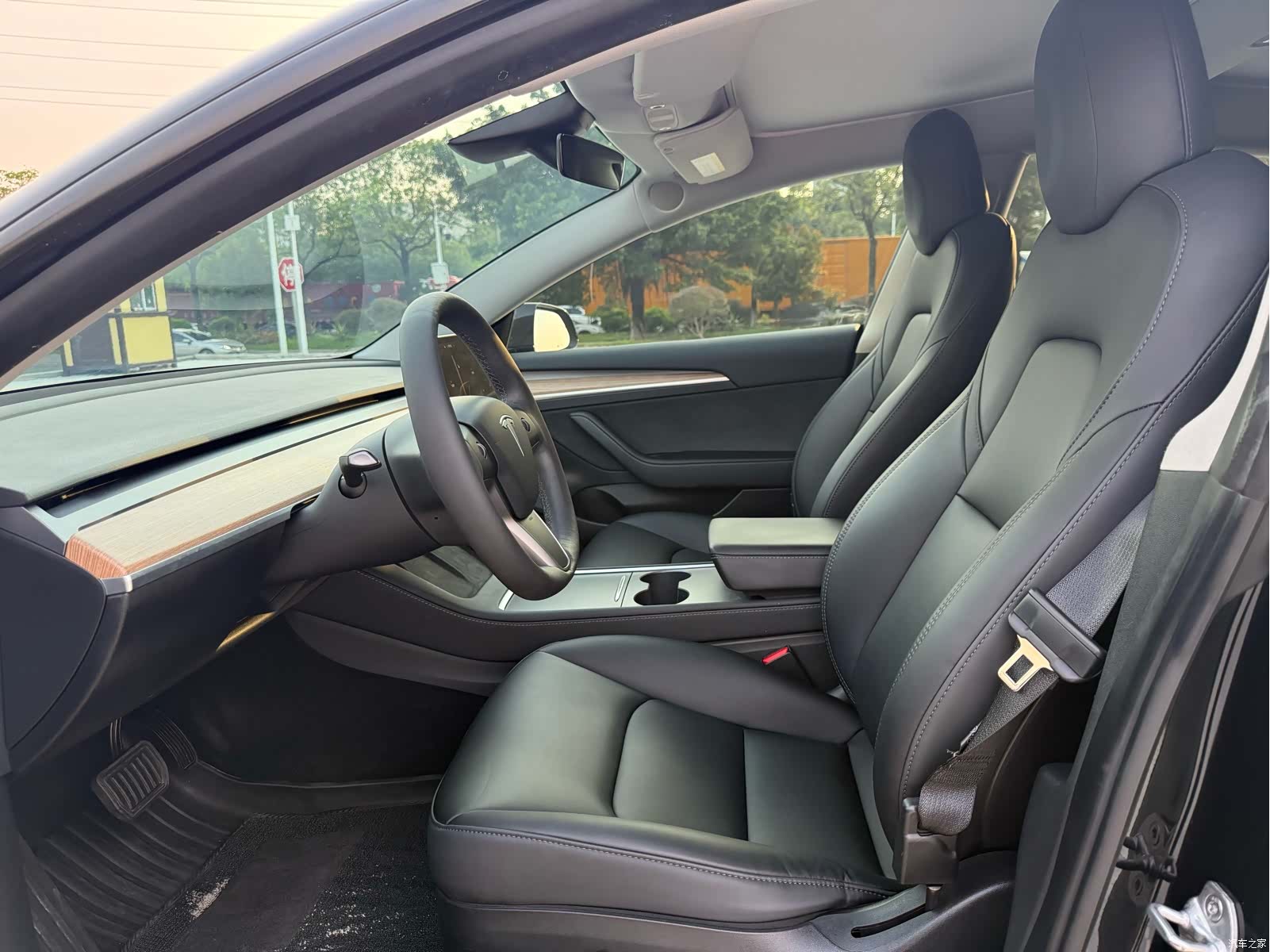 Tesla Model 3, 2022 4