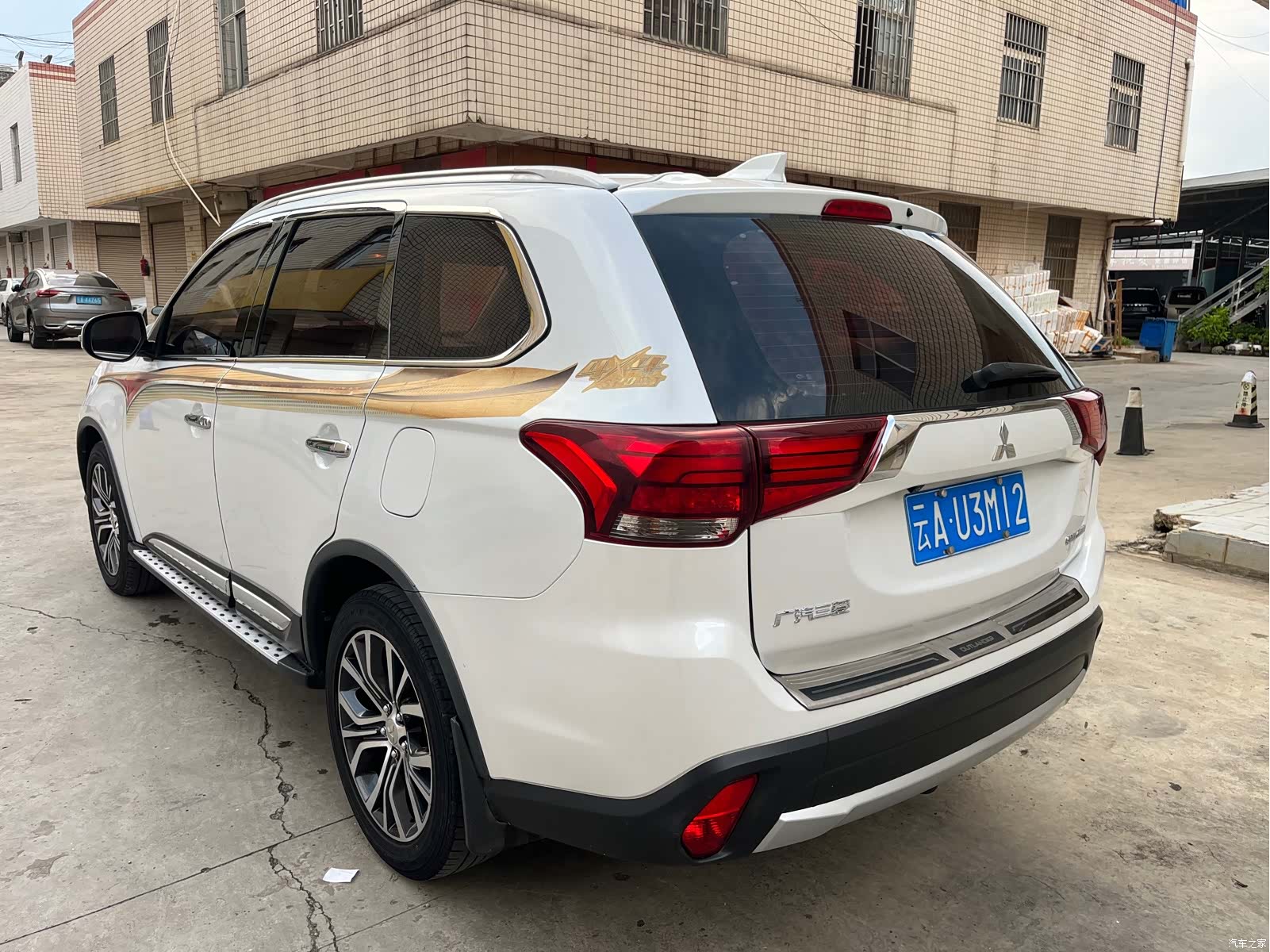 Mitsubishi Outlander, 2018 8