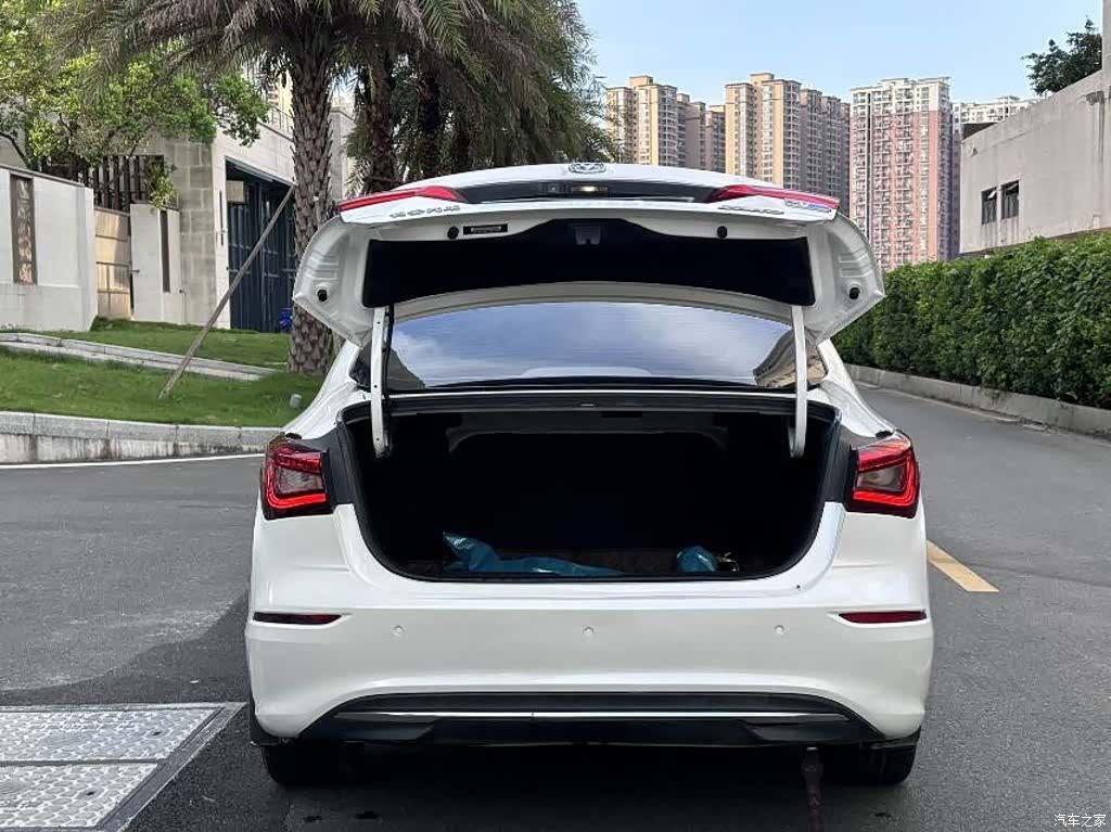 Changan Eado, 2019 16