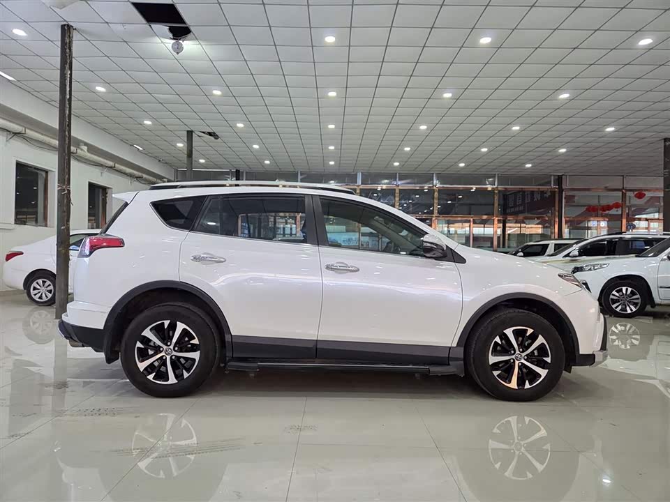 Toyota RAV4 Rongfang