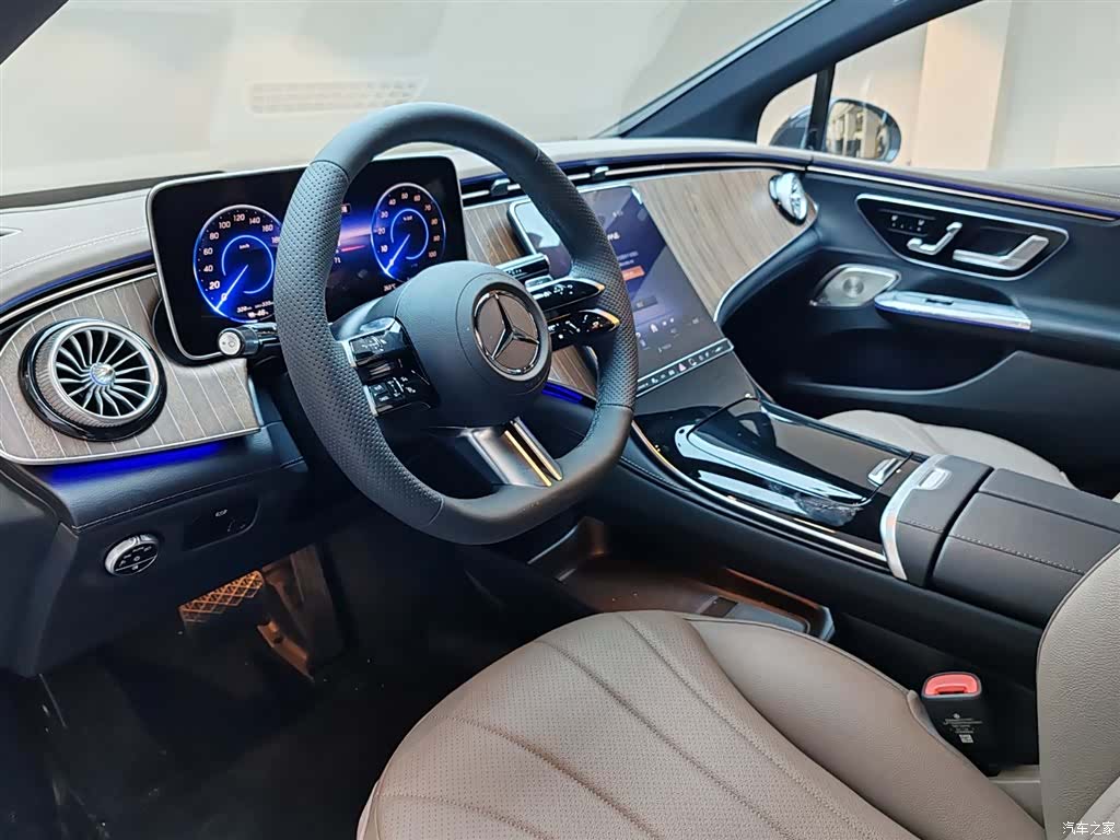 Mercedes-Benz EQE, 2025 все фото