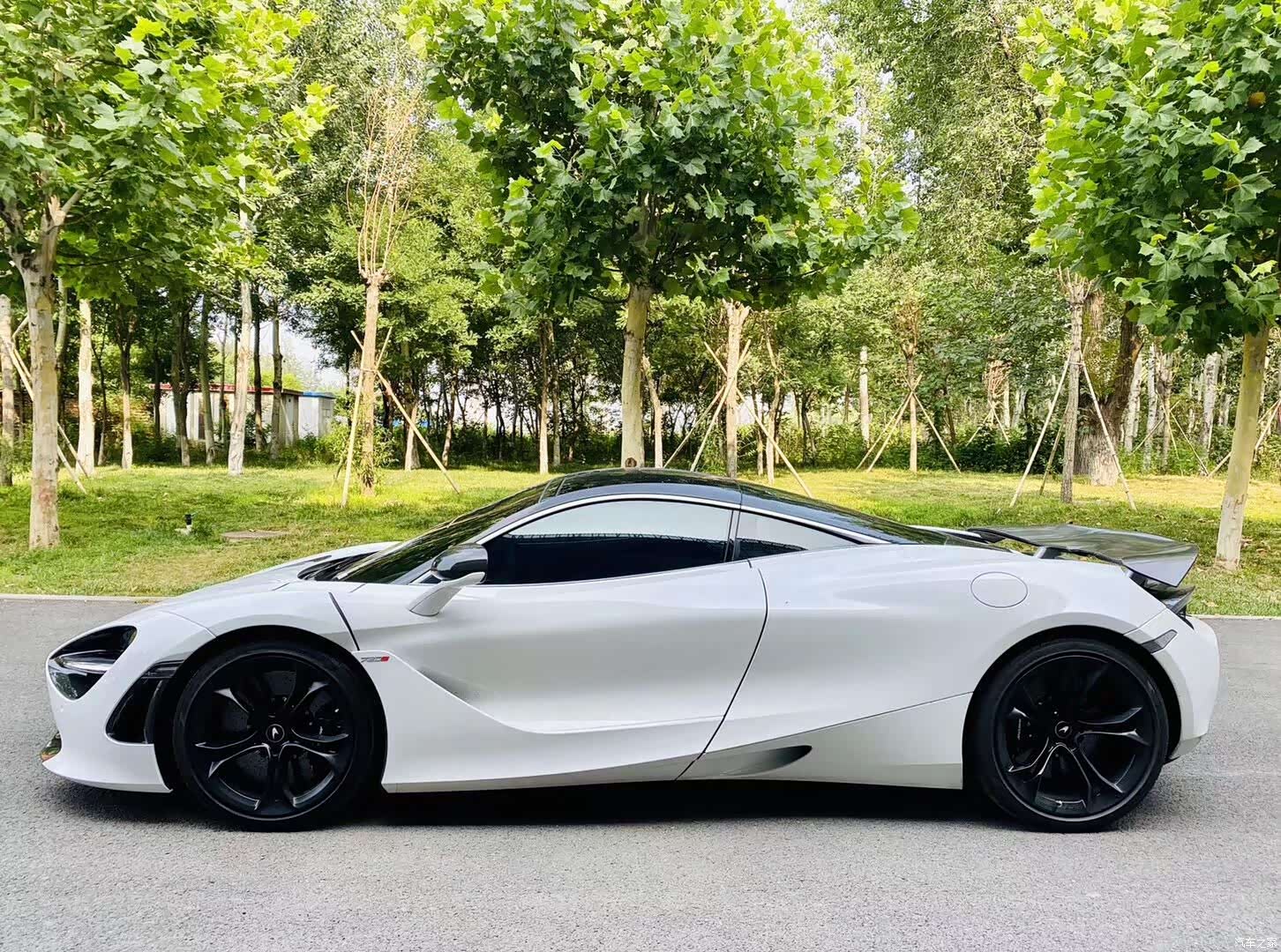 McLaren 720S, 2018 все фото