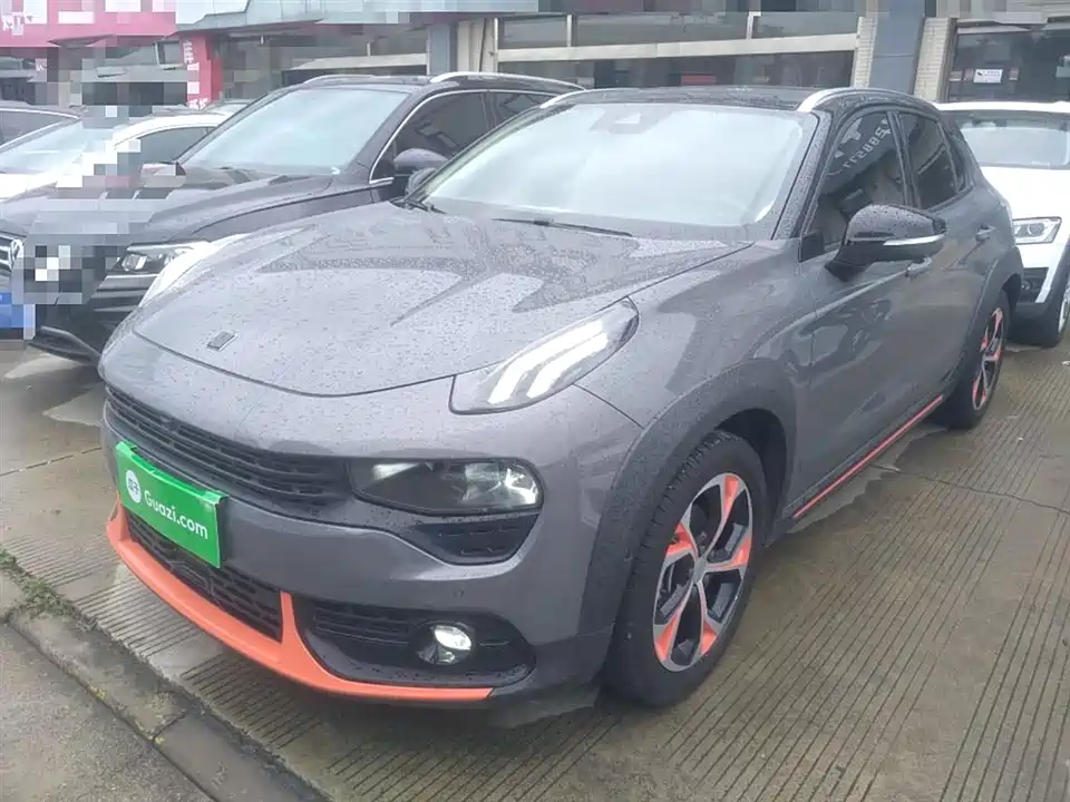 Lynk & Co 02