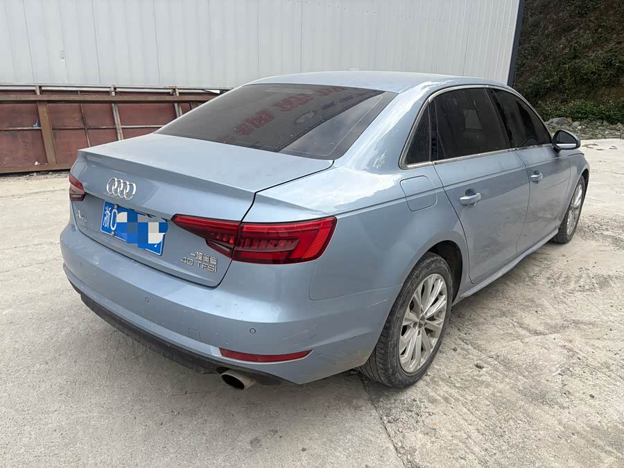 Audi A4L 2017, фото 11