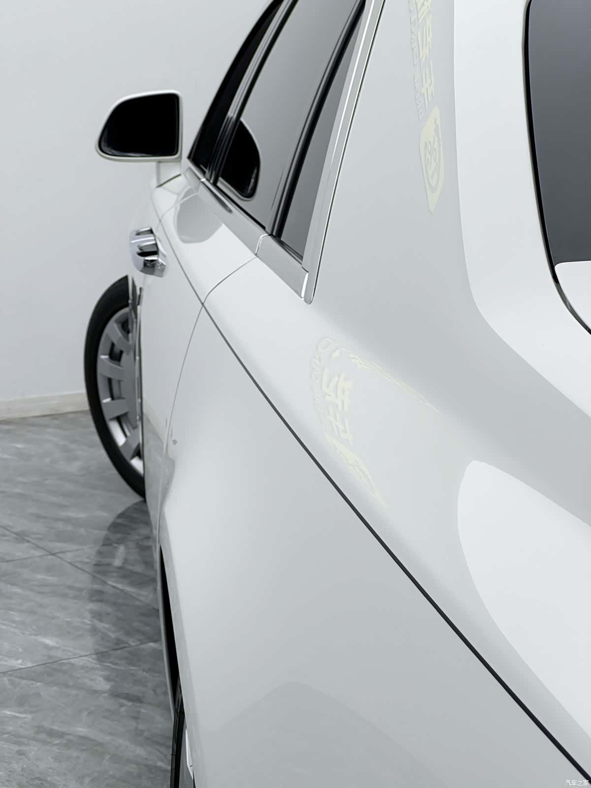 Rolls-Royce Ghost, 2014 11