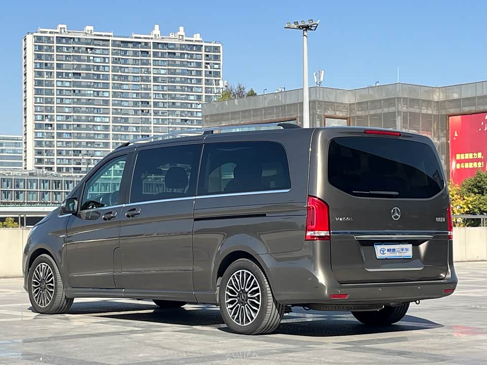 Mercedes-Benz V-class