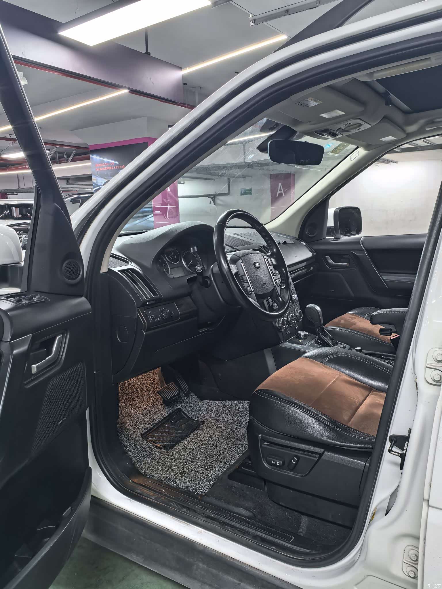Land Rover i6, 2011 все фото
