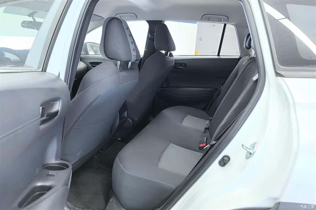Toyota Frontlander, 2024 11