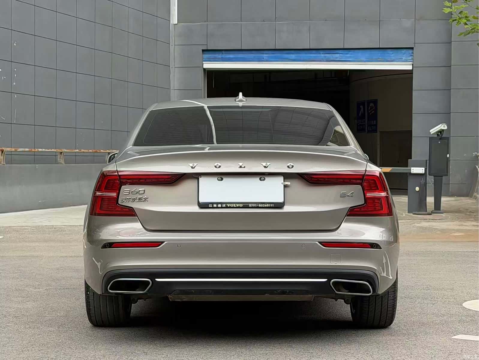 Volvo S60, 2022 6