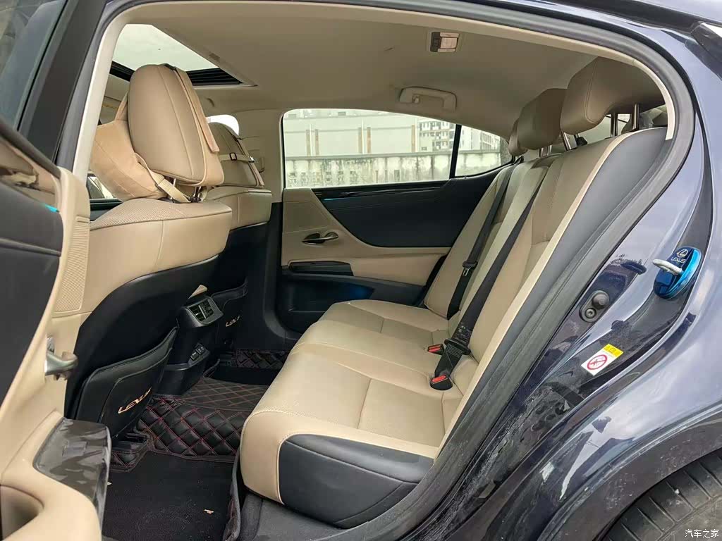 Lexus ES, 2019 6