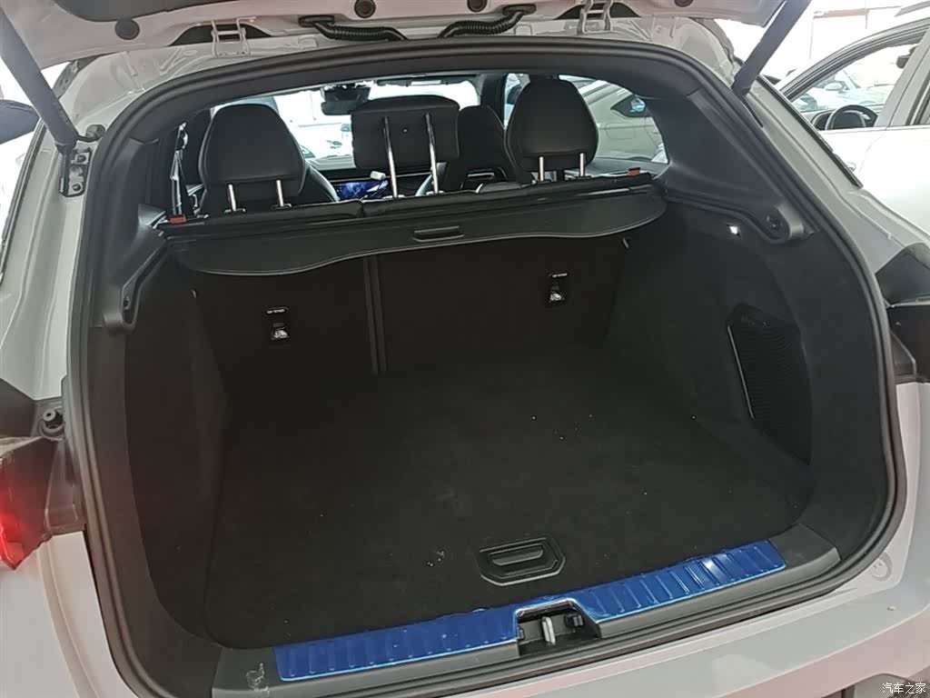 Lynk & Co 01, 2022 19