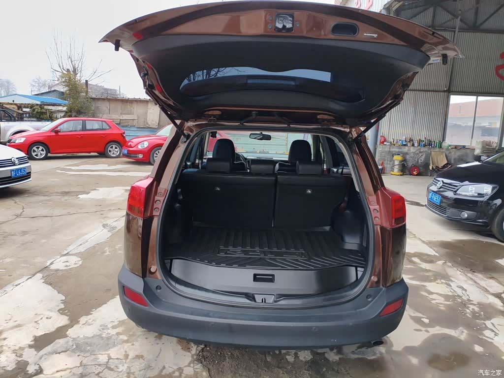 Toyota RAV4, 2014 15