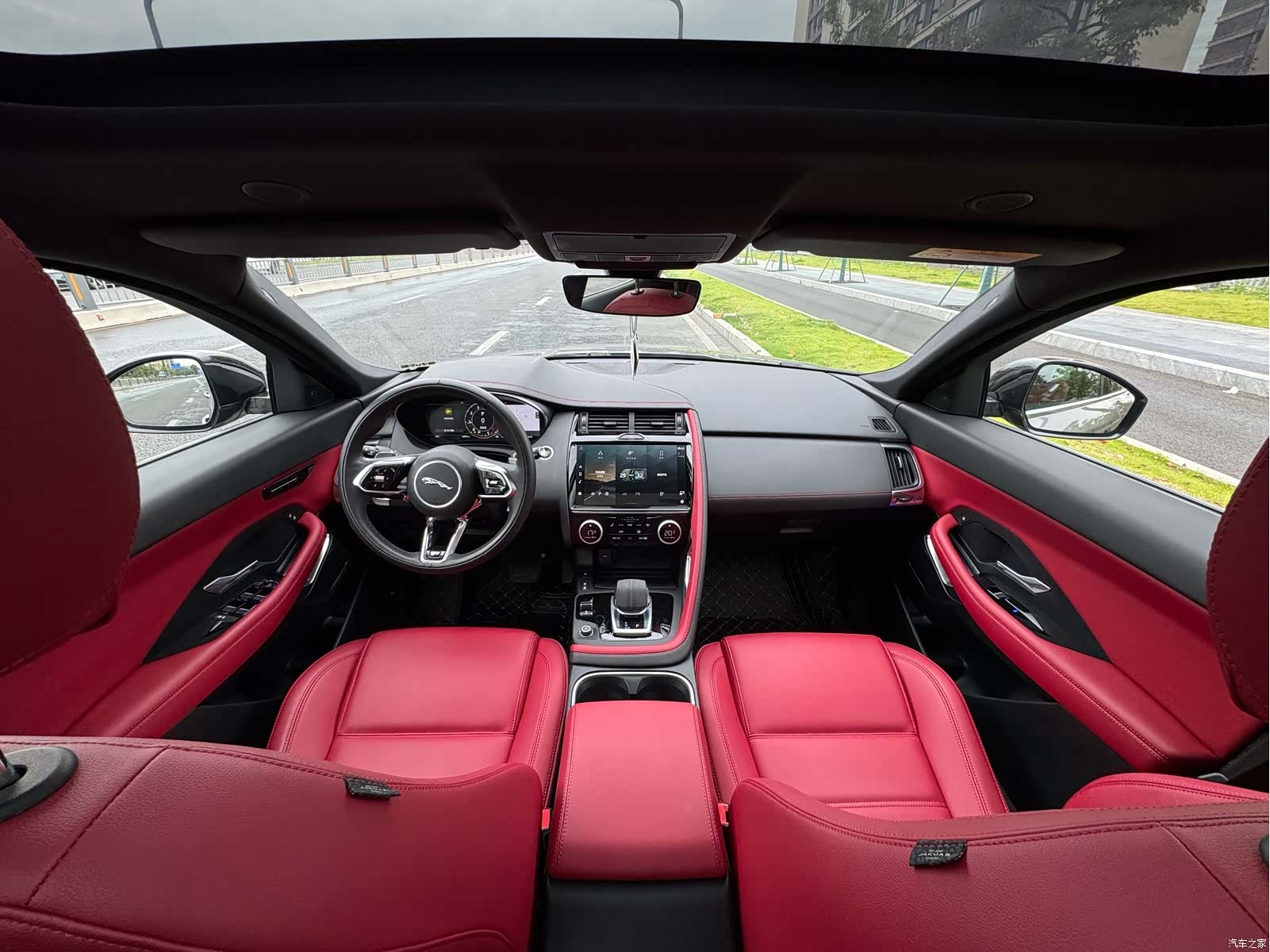Land Rover E-PACE, 2023 7