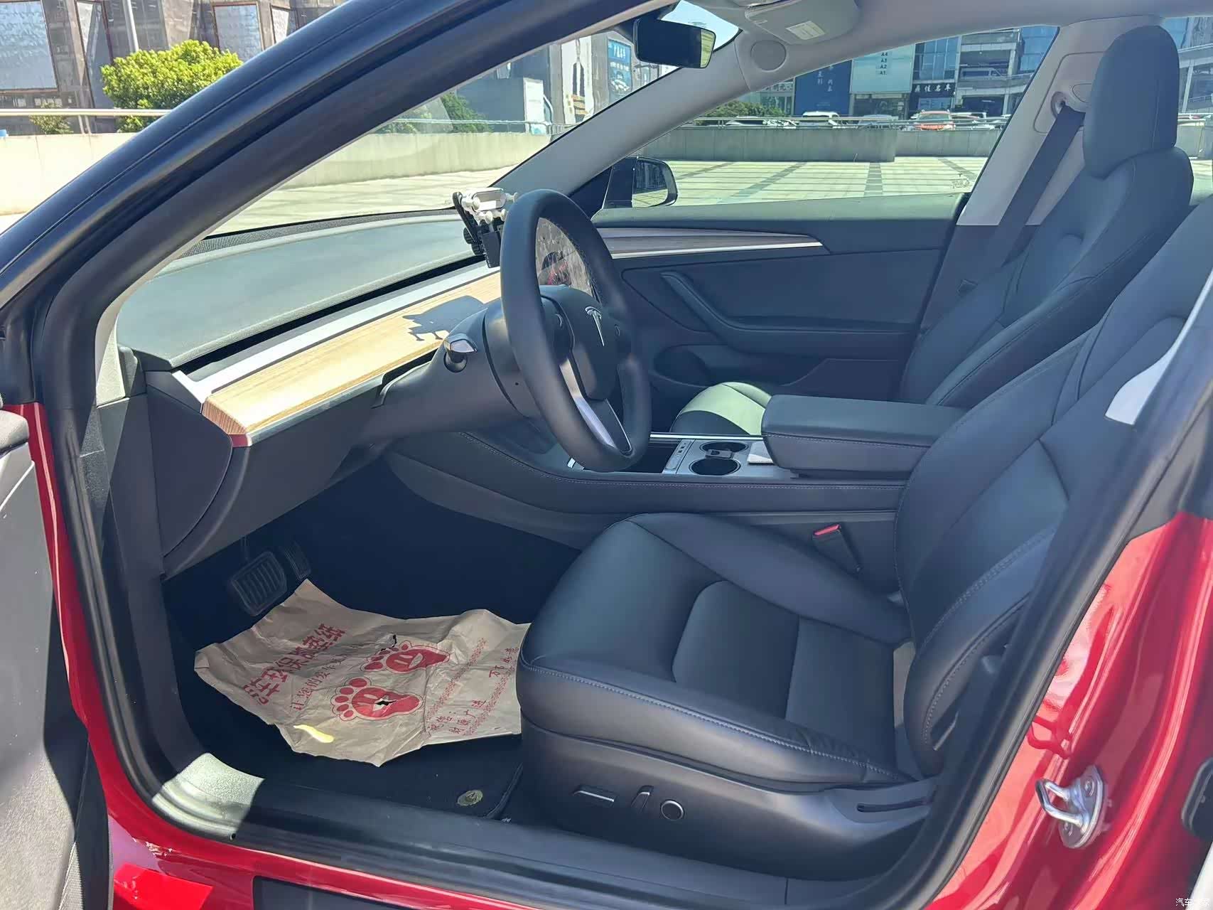 Tesla Model 3, 2022 9