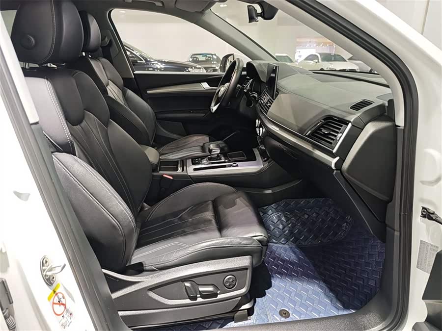 Audi Q5L 2022, фото 12