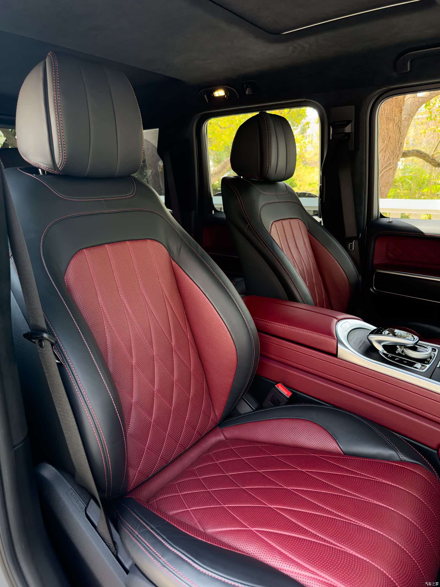 Mercedes-Benz G-Class, 2023 15
