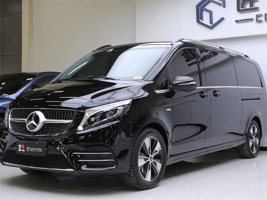 Mercedes-Benz V-class