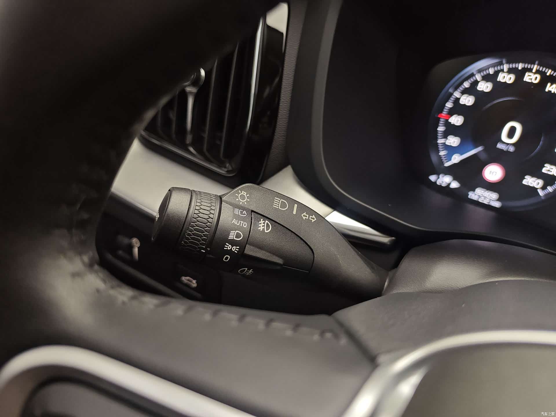 Volvo XC60, 2018 27