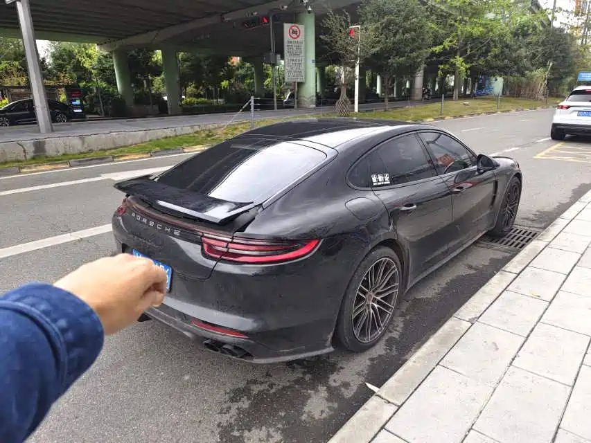 Porsche Panamera