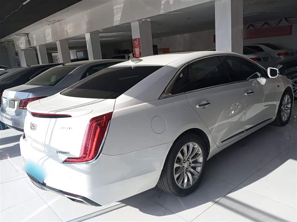 Cadillac XTS