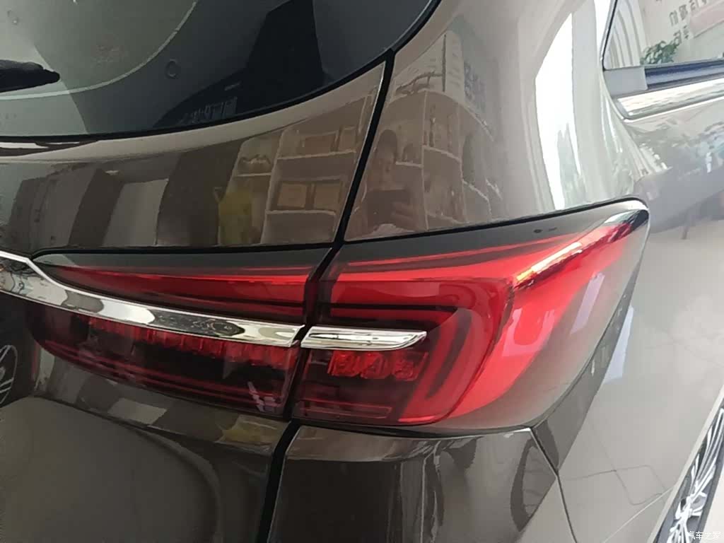 Buick GL8, 2023 8