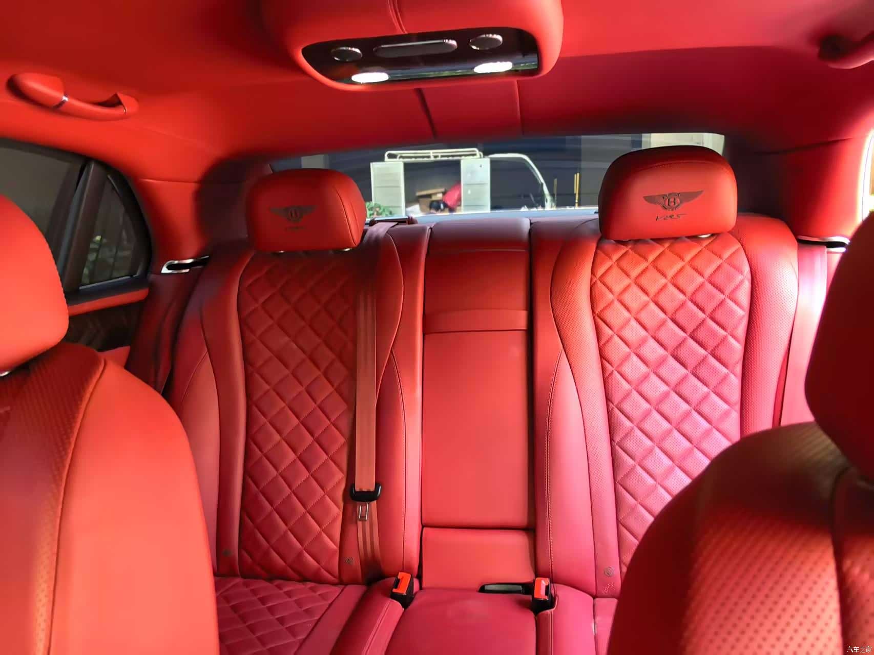Bentley Flying Spur, 2018 6