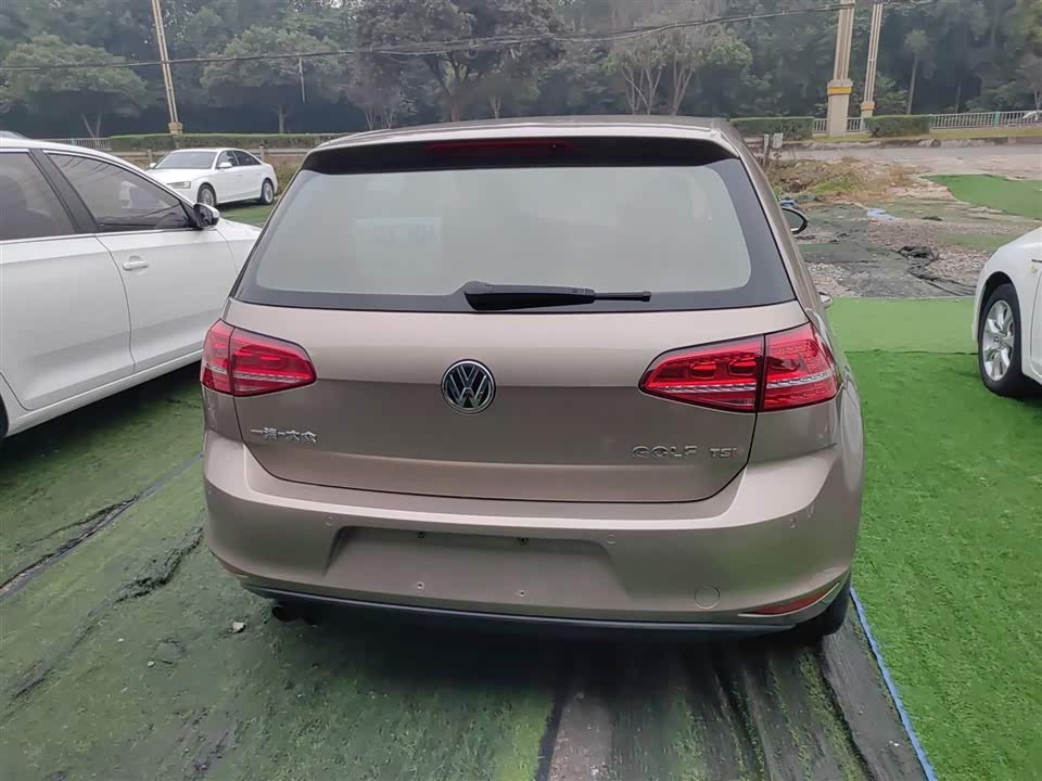 Volkswagen golf