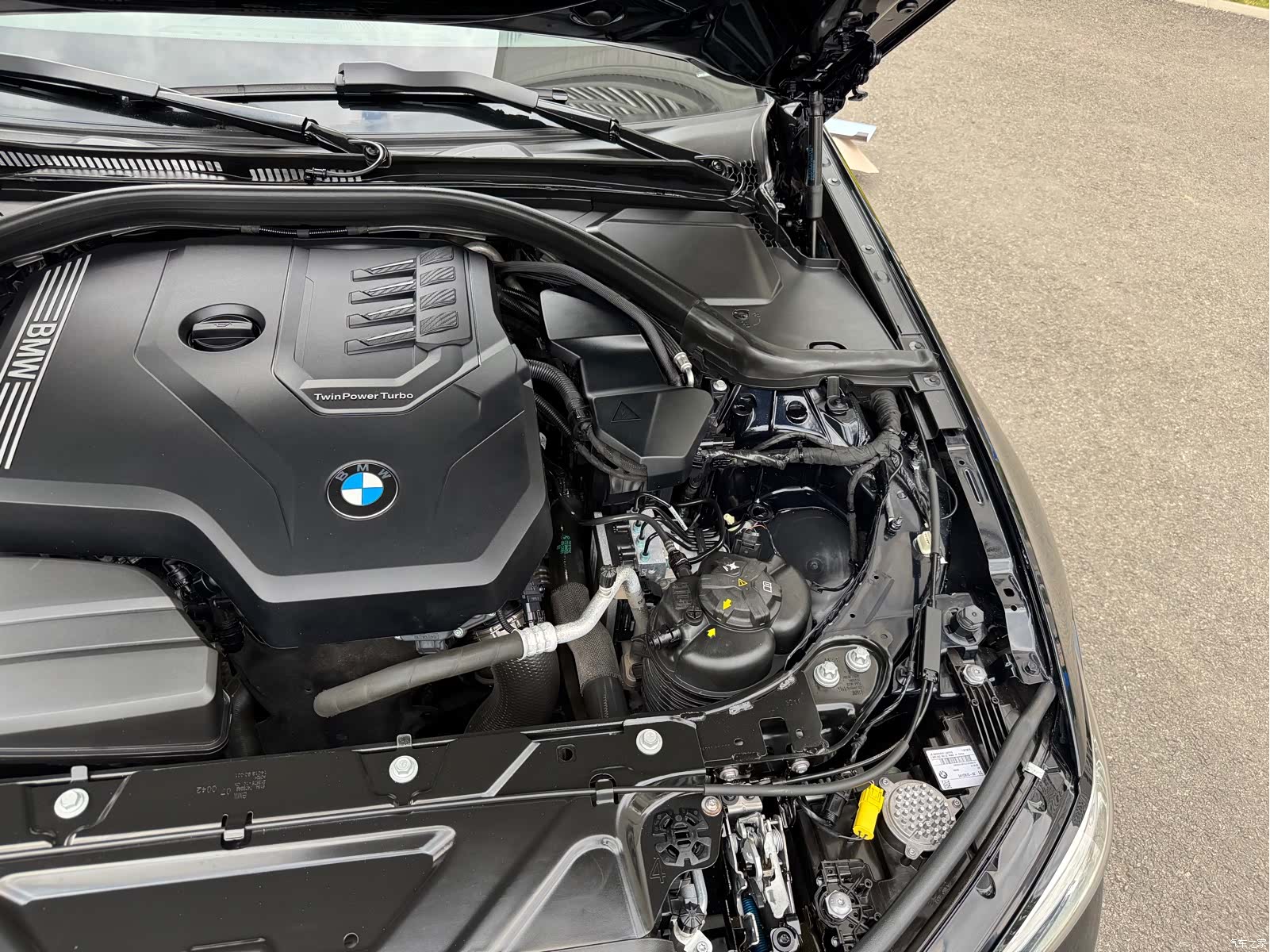 BMW 3 Series, 2022 34