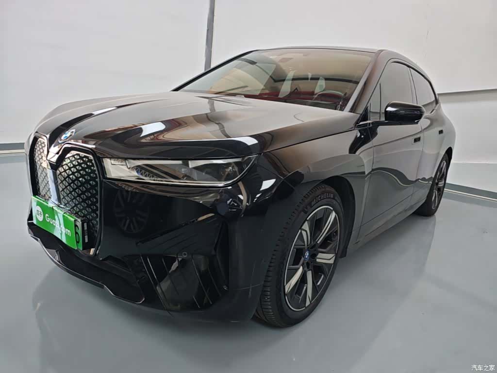 BMW iX, 2023 1
