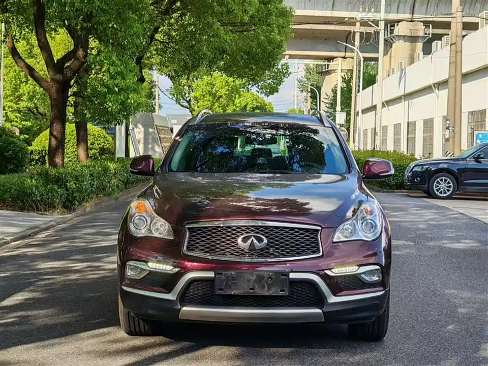 Infiniti QX50