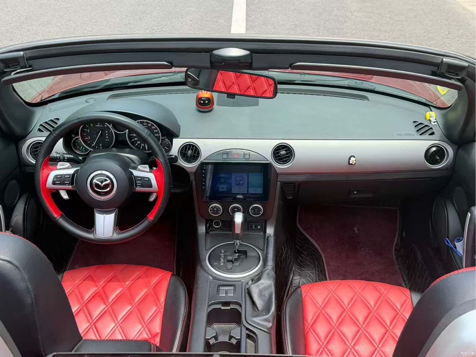 Mazda MX-5, 2011 10