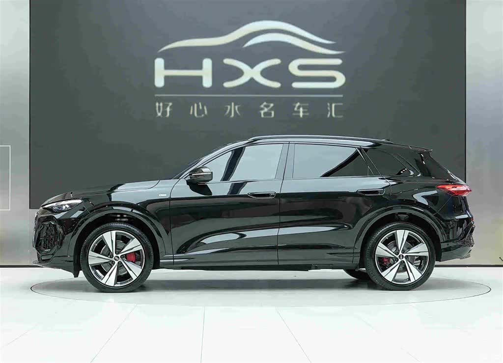 Audi Q5L, 2026 3