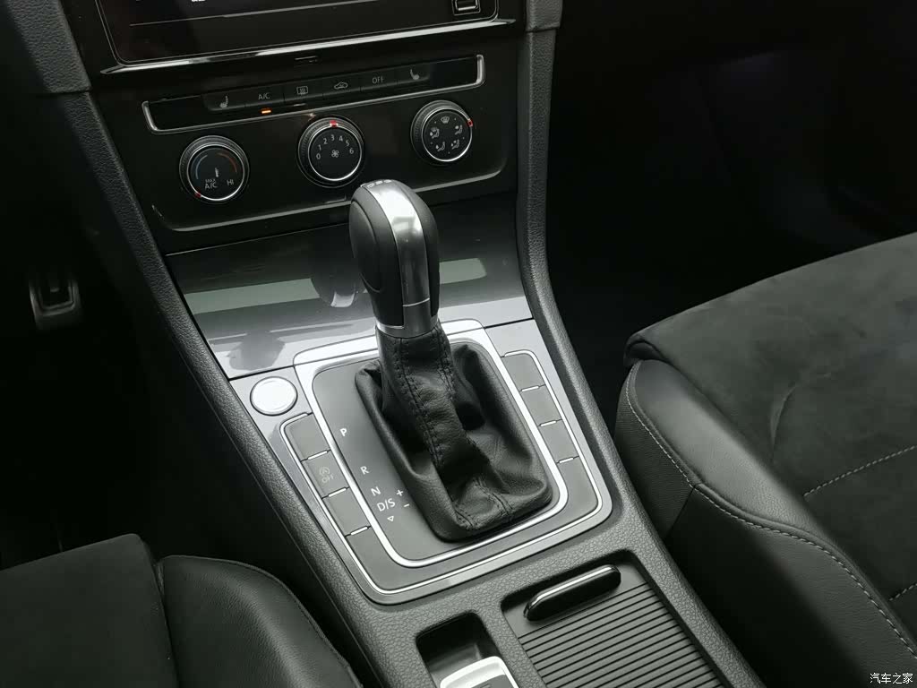 Volkswagen Golf, 2018 13