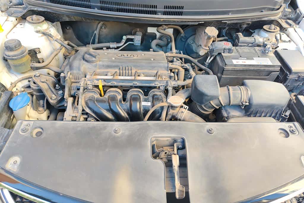 Kia K2, 2015 10