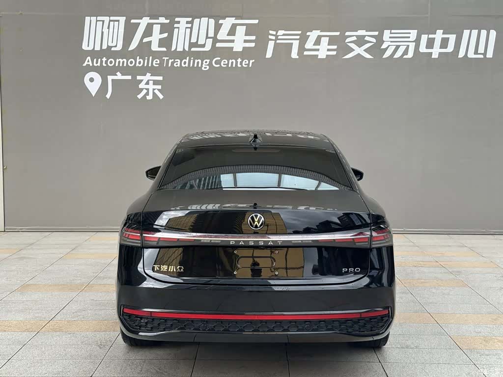 Volkswagen Passat, 2025 все фото