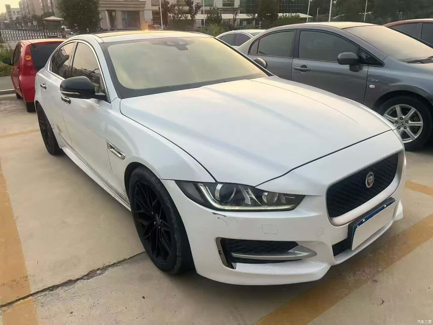 Jaguar XE, 2016 все фото