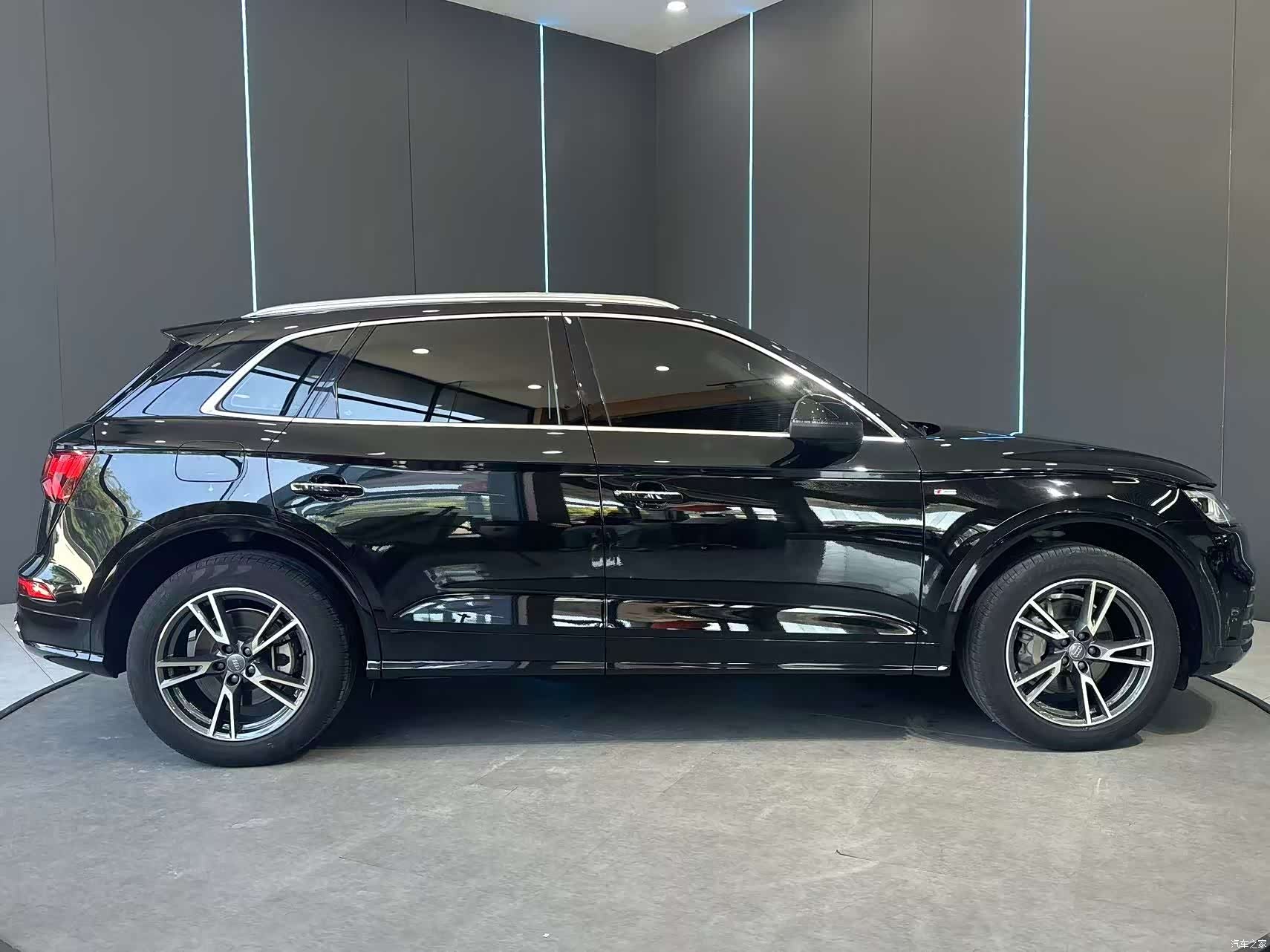 Audi Q5L, 2019 все фото