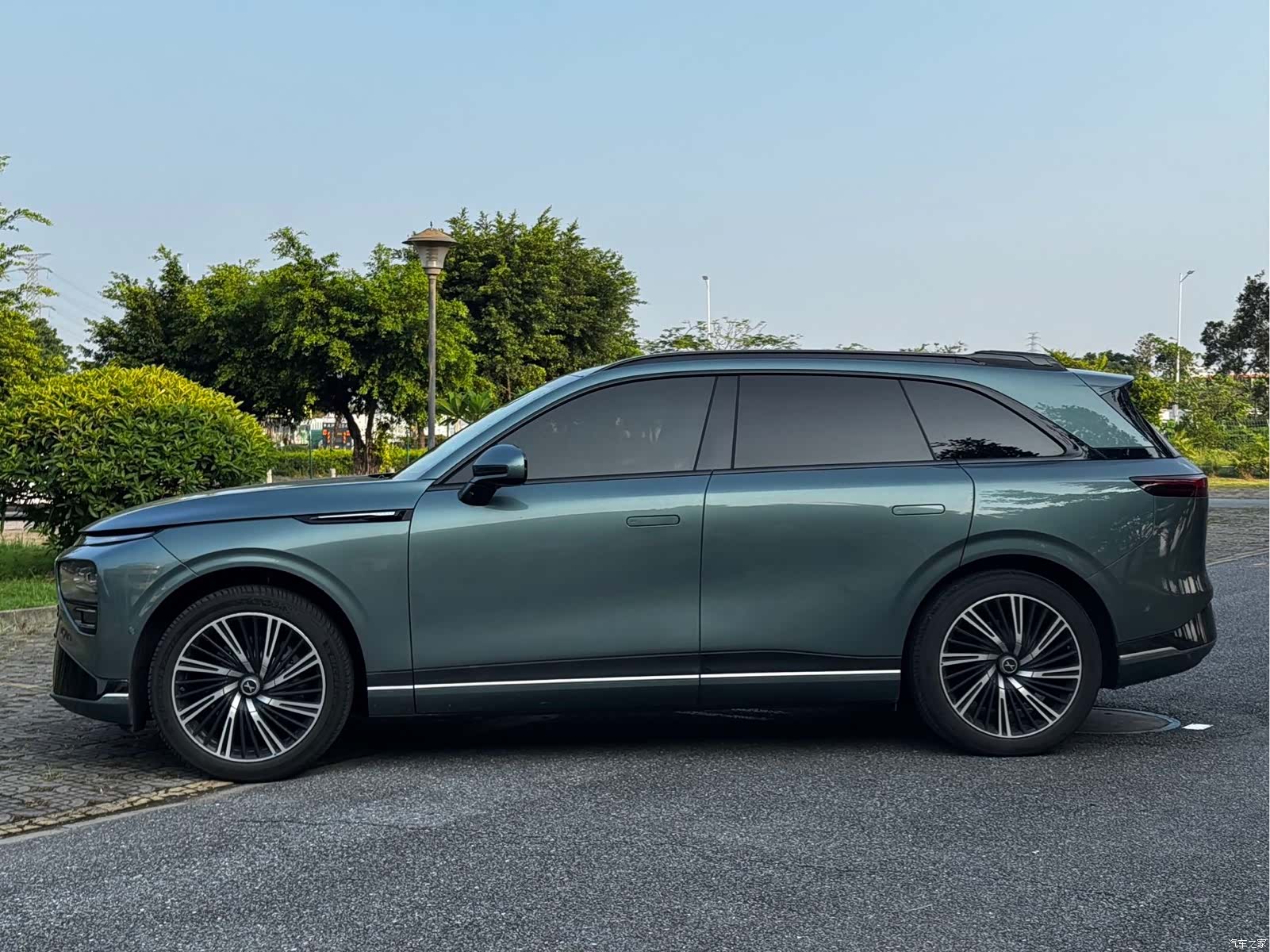 Xpeng G9, 2025 4