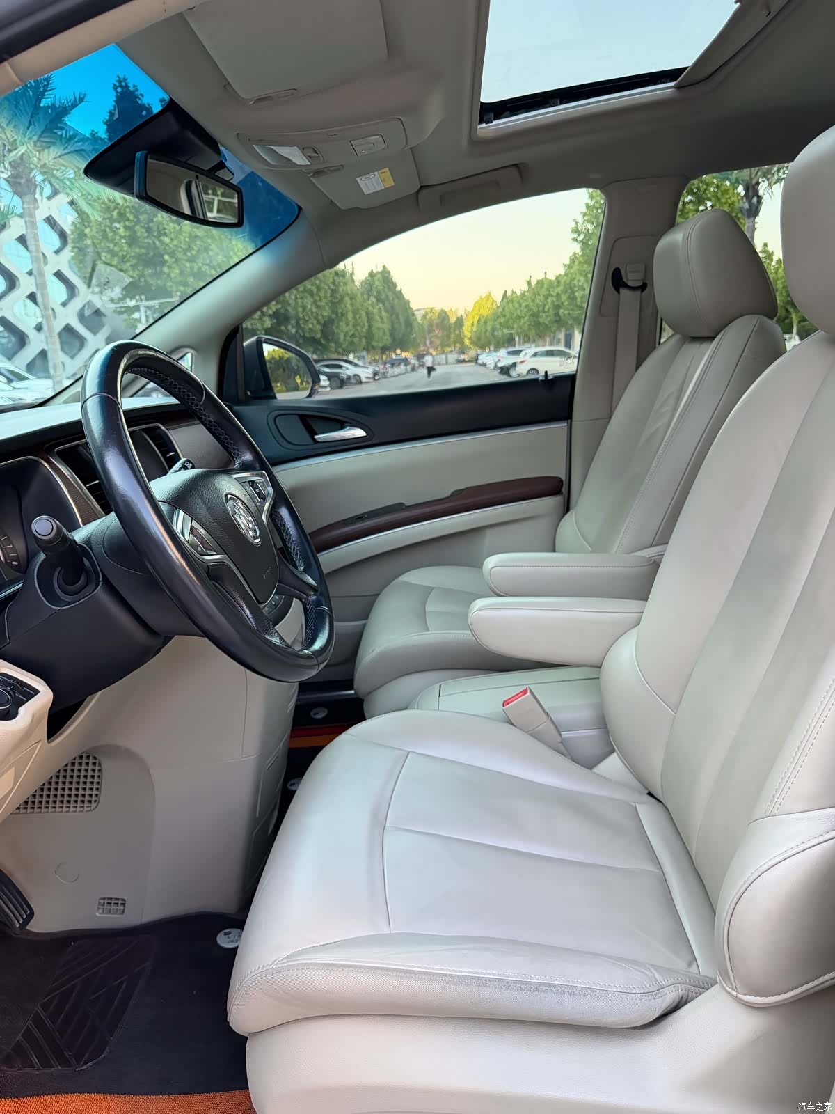Buick GL8, 2019 8