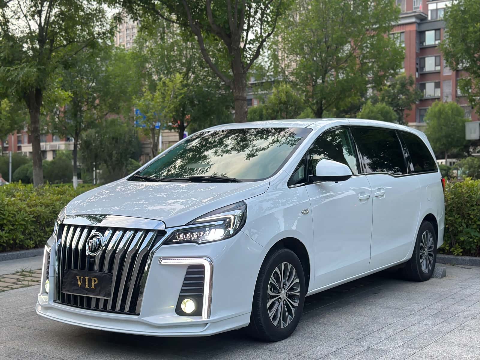 Buick GL8, 2022 1