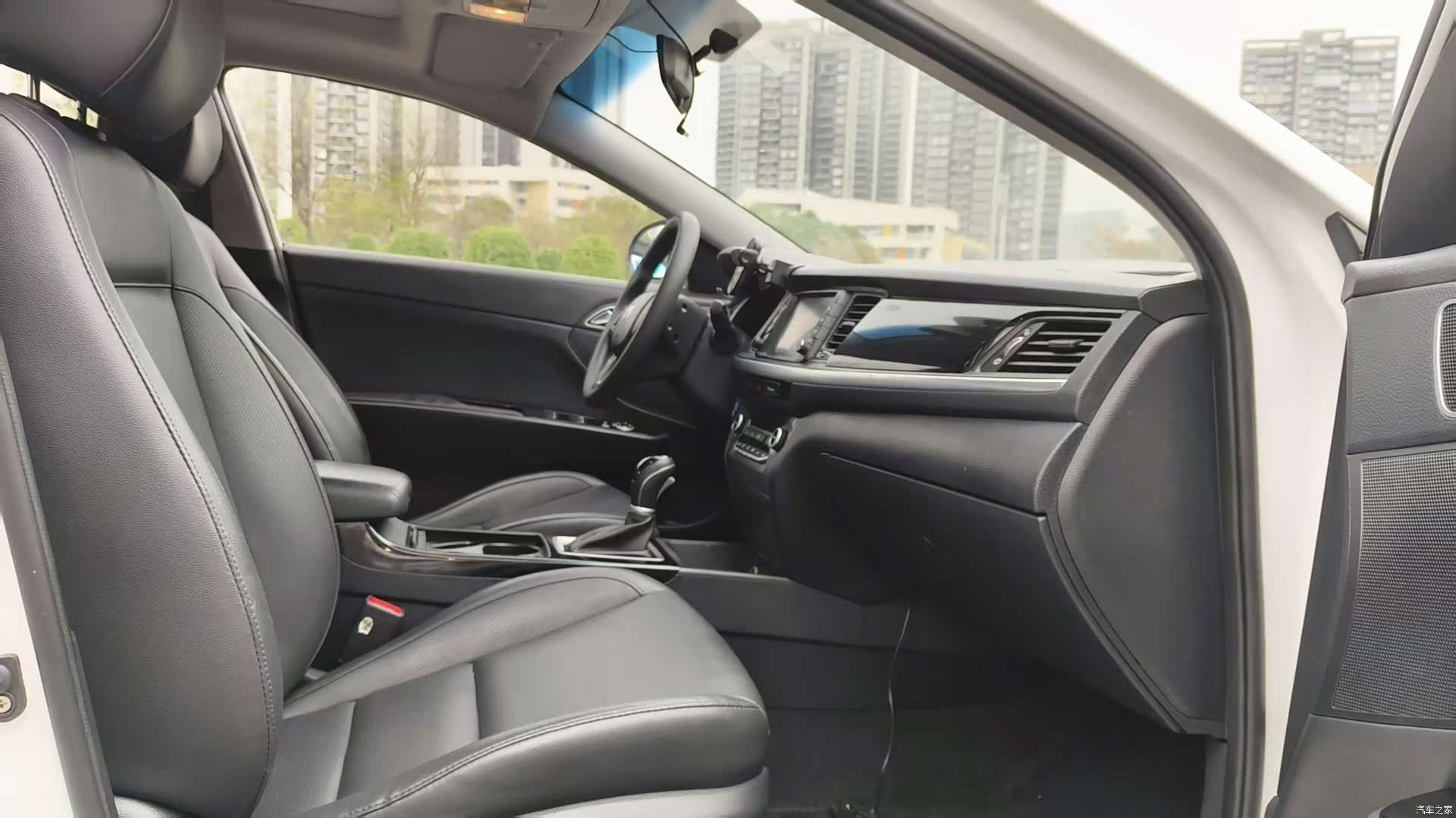 Hyundai GLS, 2017 12