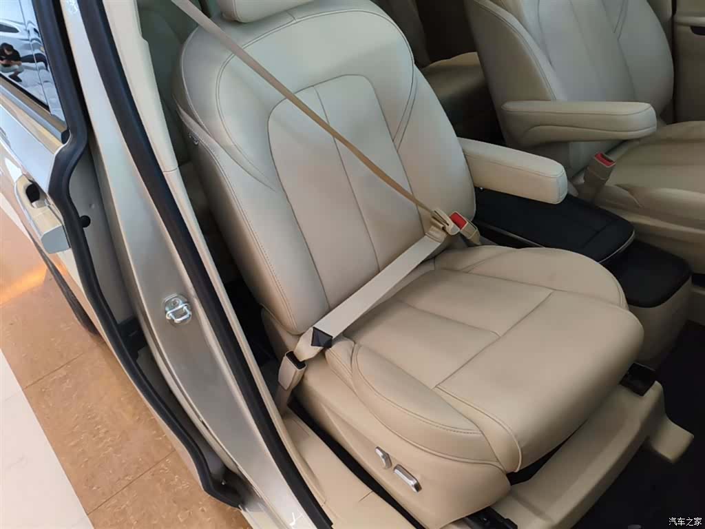 Buick GL8, 2022 25