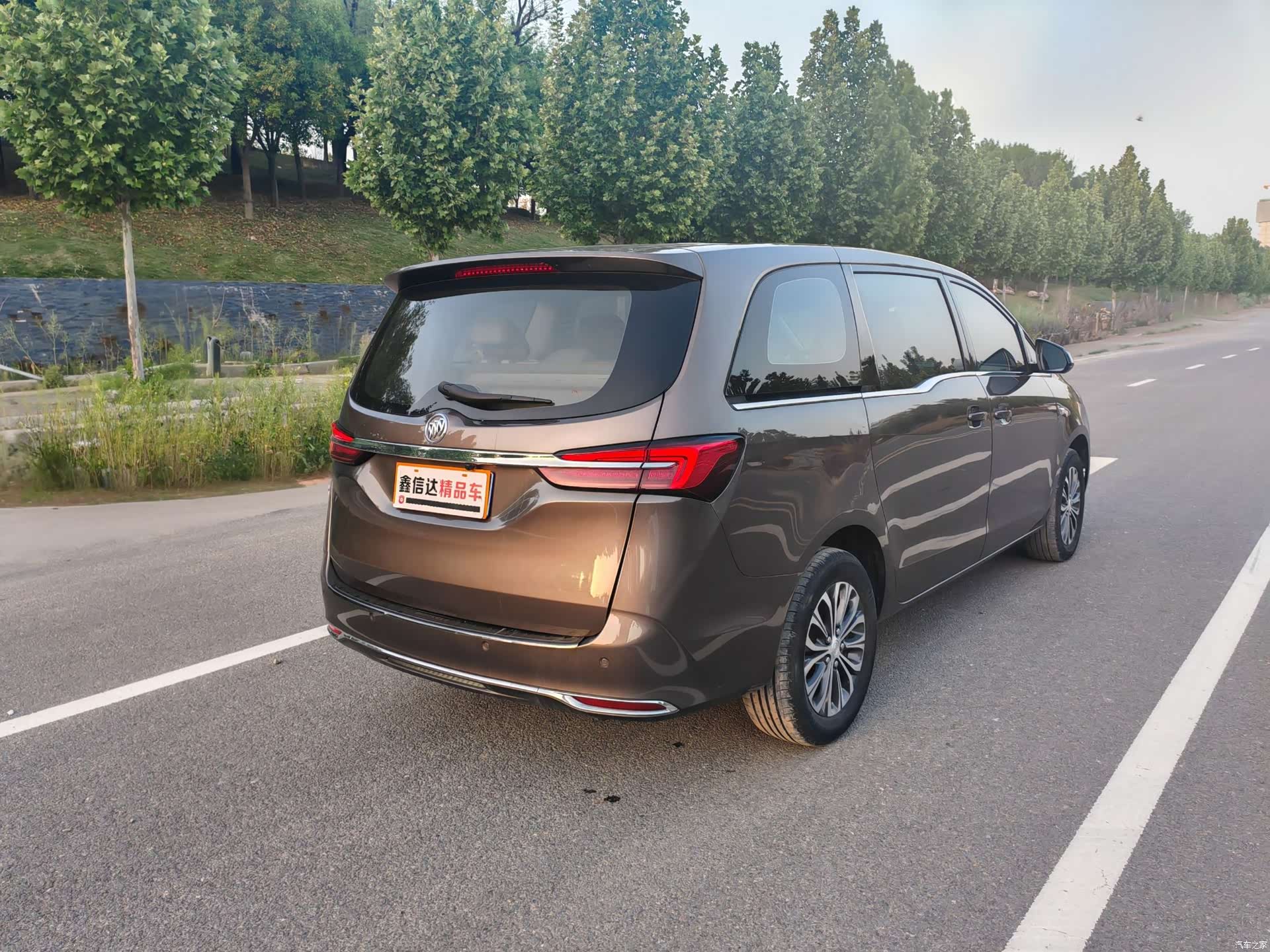 Buick GL8, 2022 20
