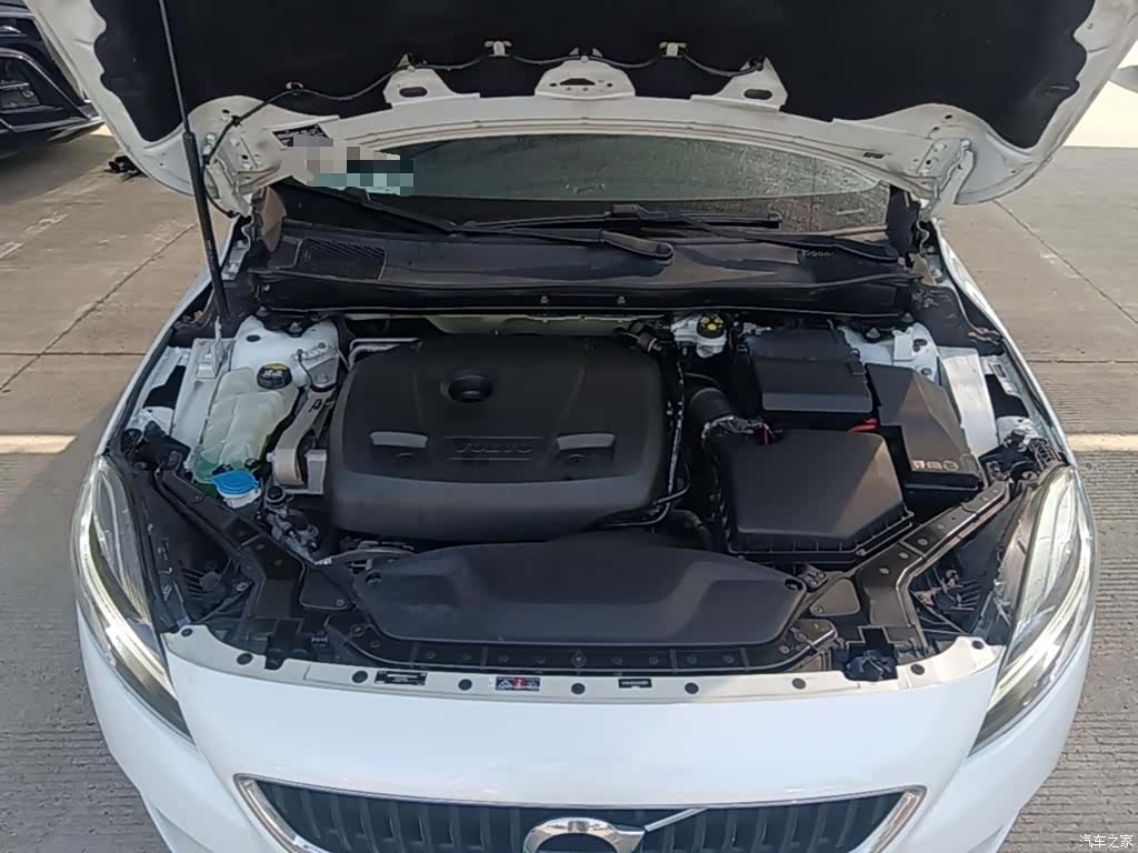 Volvo V40, 2018 20
