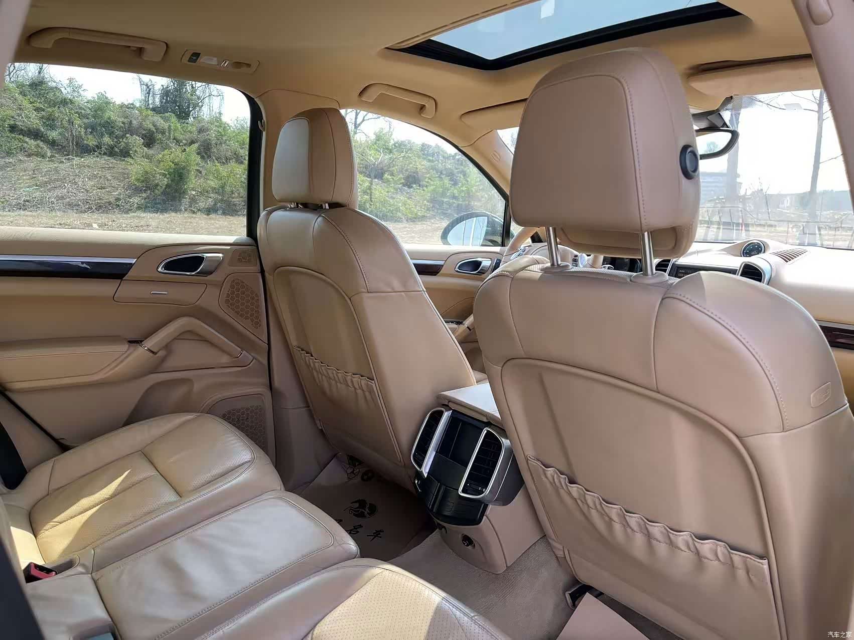 Porsche Cayenne, 2012 9