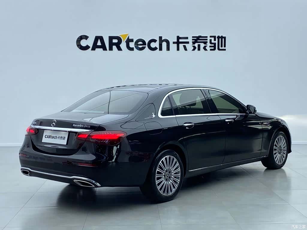 Mercedes-Benz E-Class, 2023 4