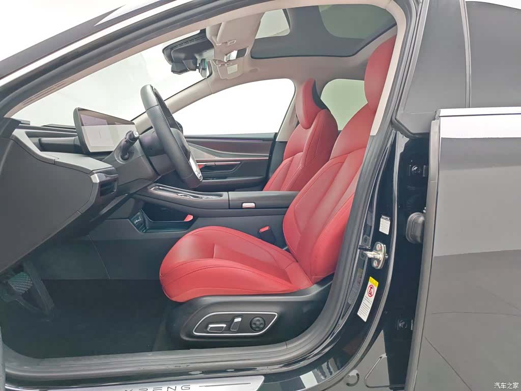 Xpeng P7, 2023 10