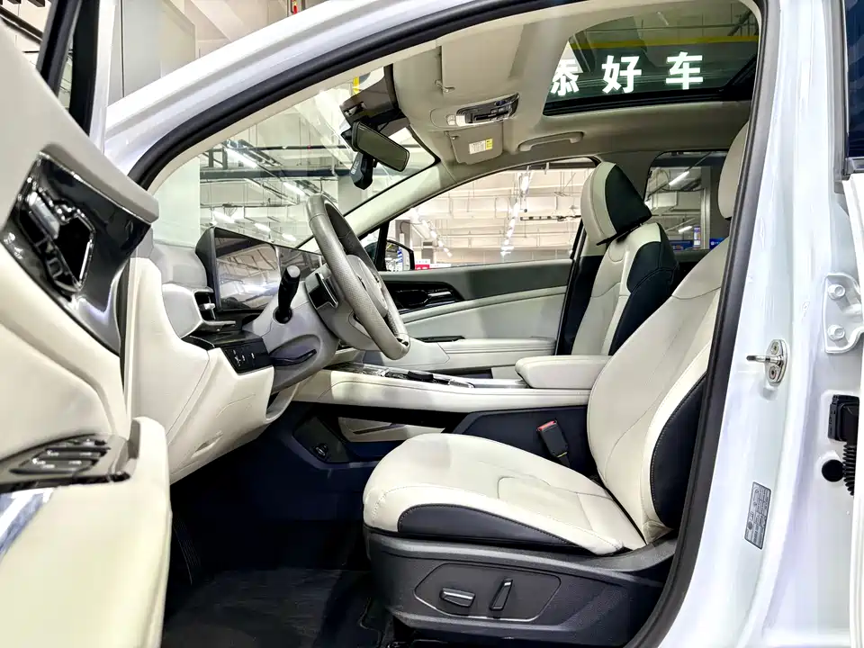 Kia Lion Platinum expands the world