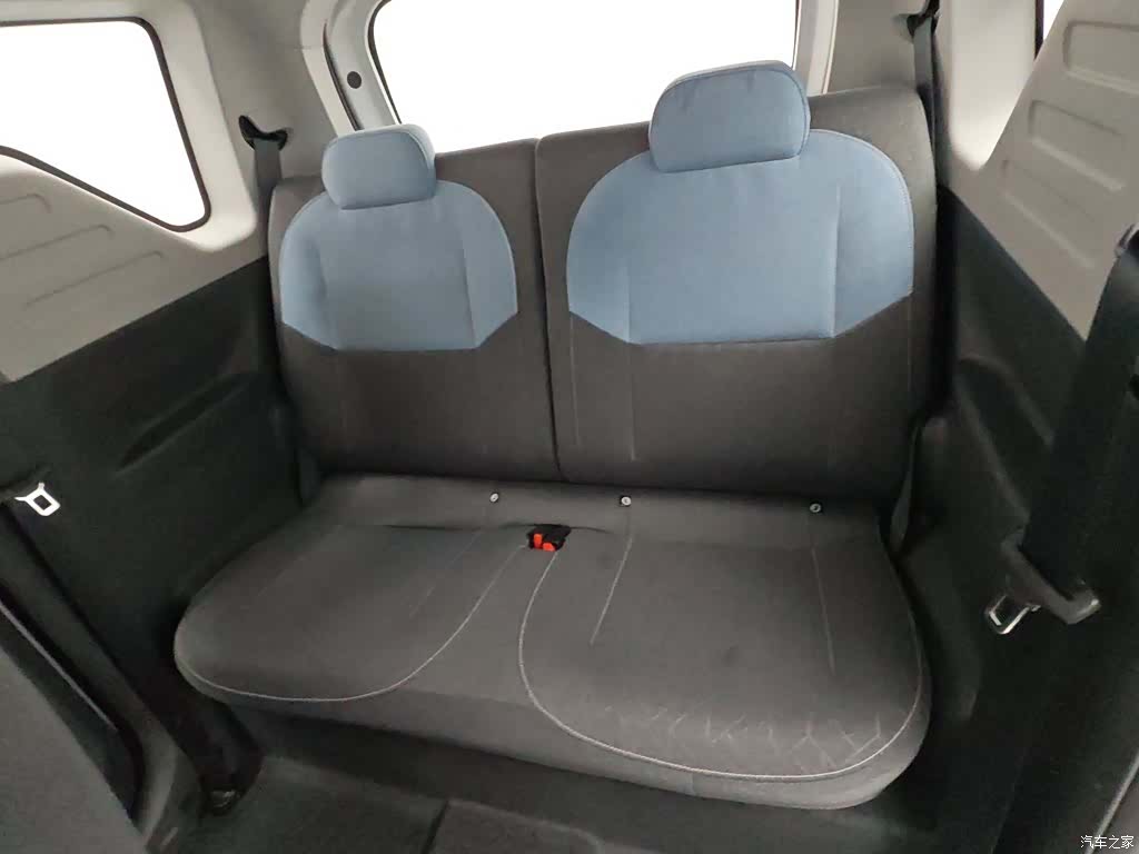 Geely Panda, 2024 15