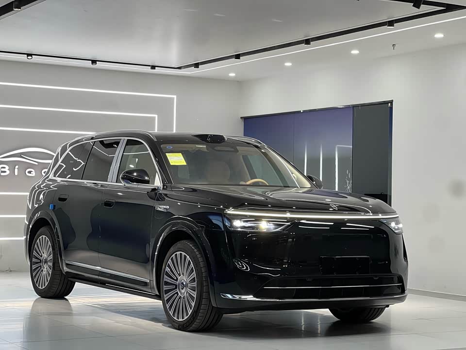 AITO Ask the world M8